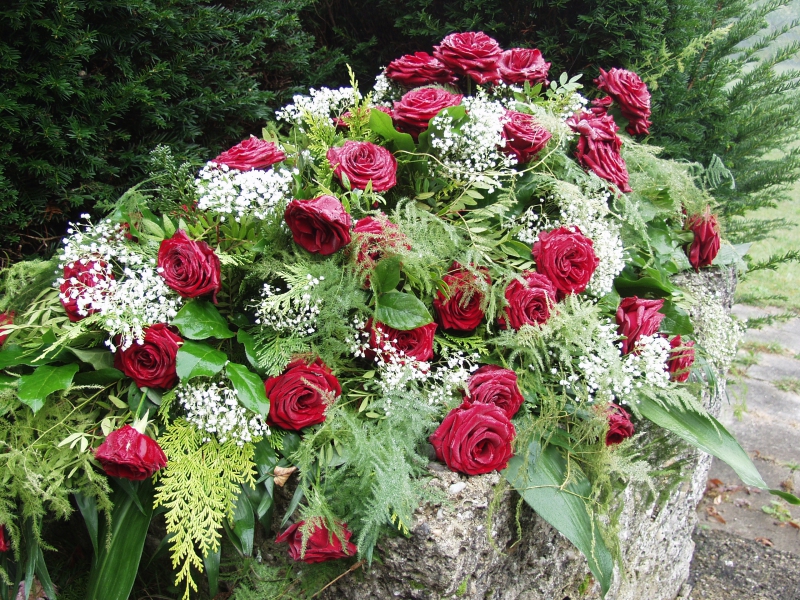 funeraire-PEGOMAS-min_roses-61203